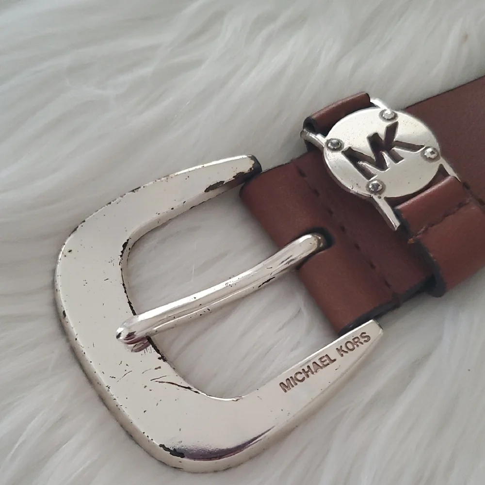 Michael Kors MK Logo Keeper Brown Leather Belt With Silvertone Buckle Size M
